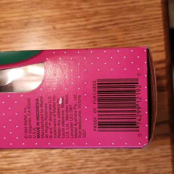 Mattel Special Edition Holiday Dreams Barbie - Picture 5 of 5